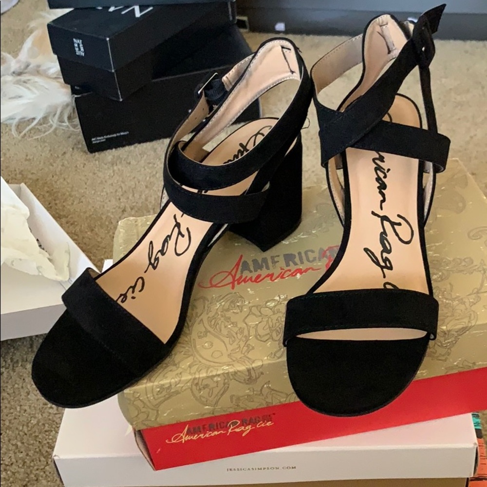 Open toe sandals